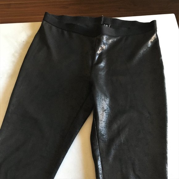 πββ¬ Hue Black Metallic Foil Faux Leather Leggings β L - Picture 5 of 9